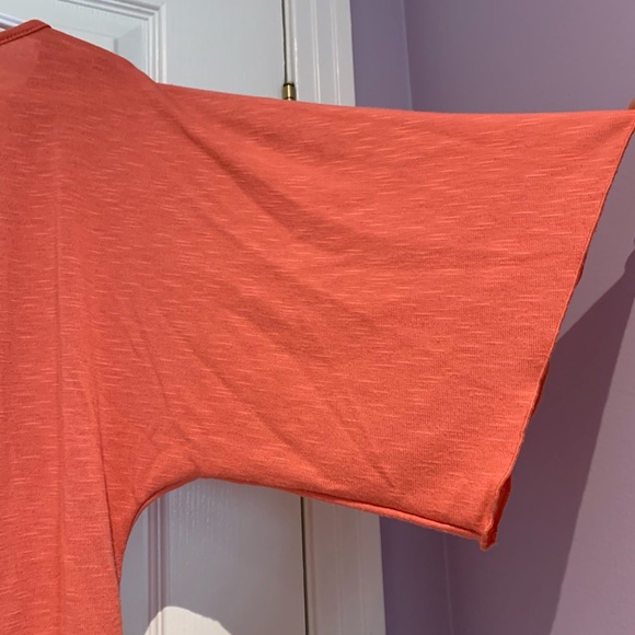 Coral batwing top with brooch detail - Picture 3 of 3